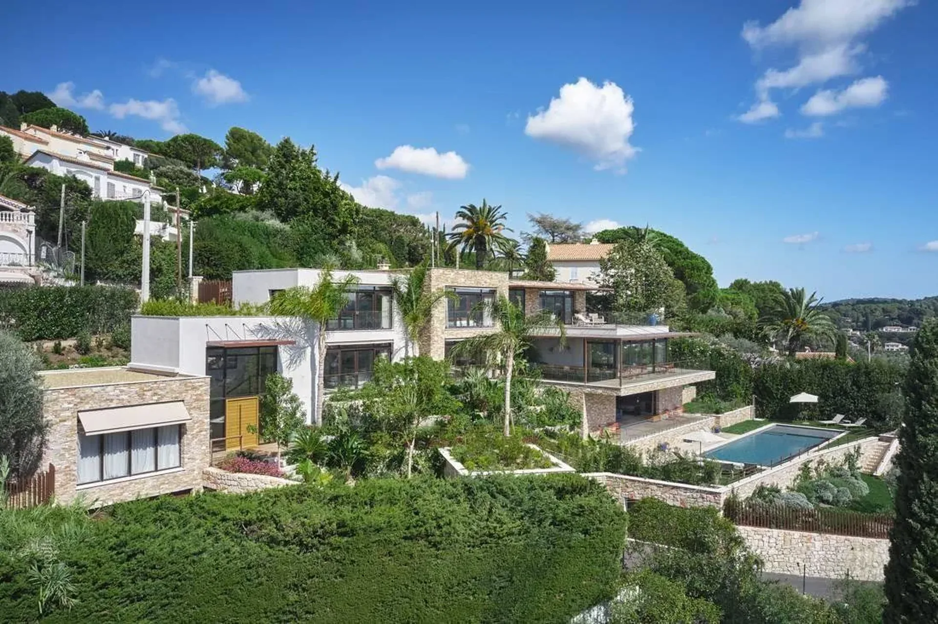 Location villa de luxe a Cannes avec piscine et vue mer